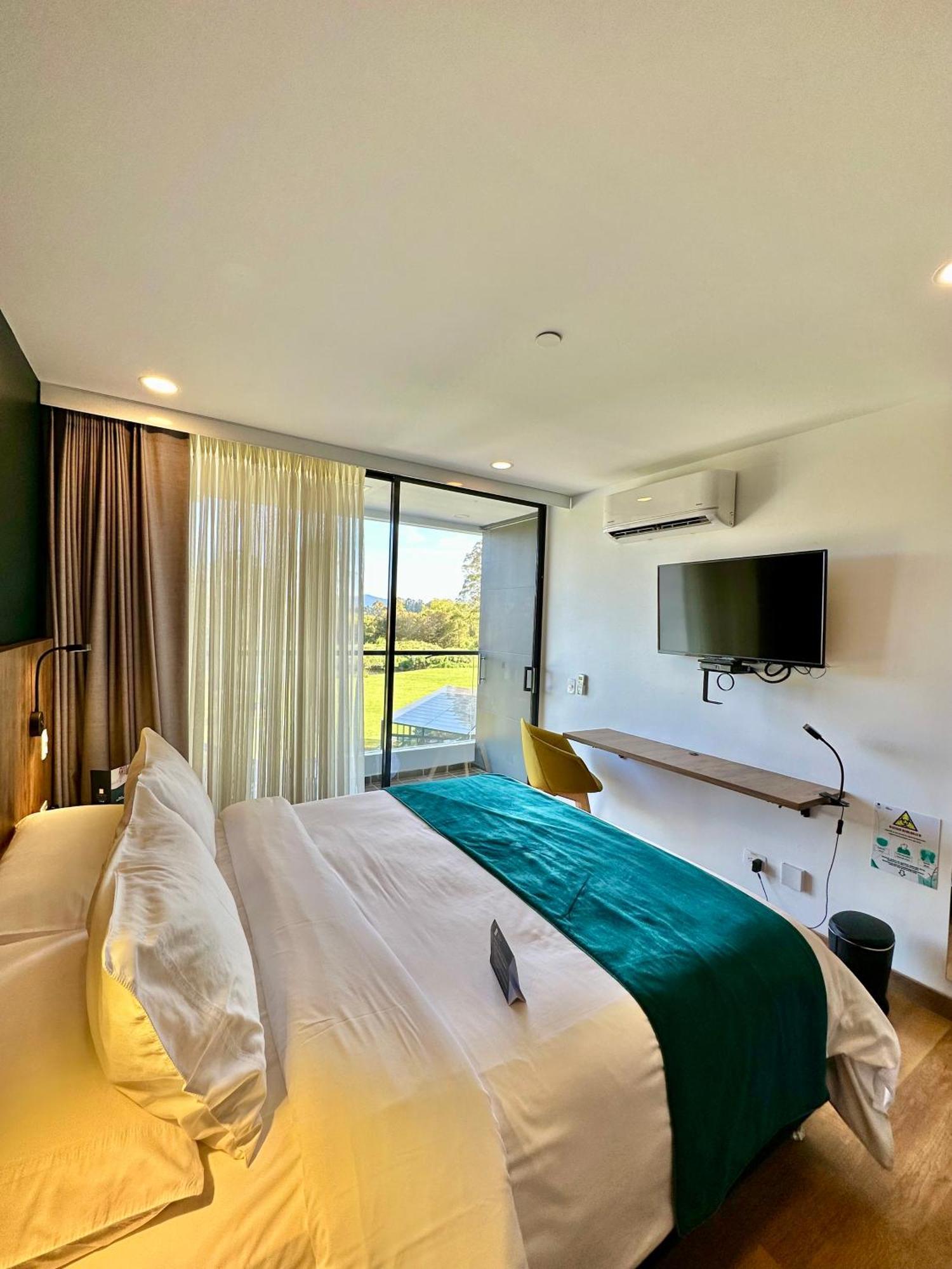 Hotel Lagoon Rionegro Buitenkant foto