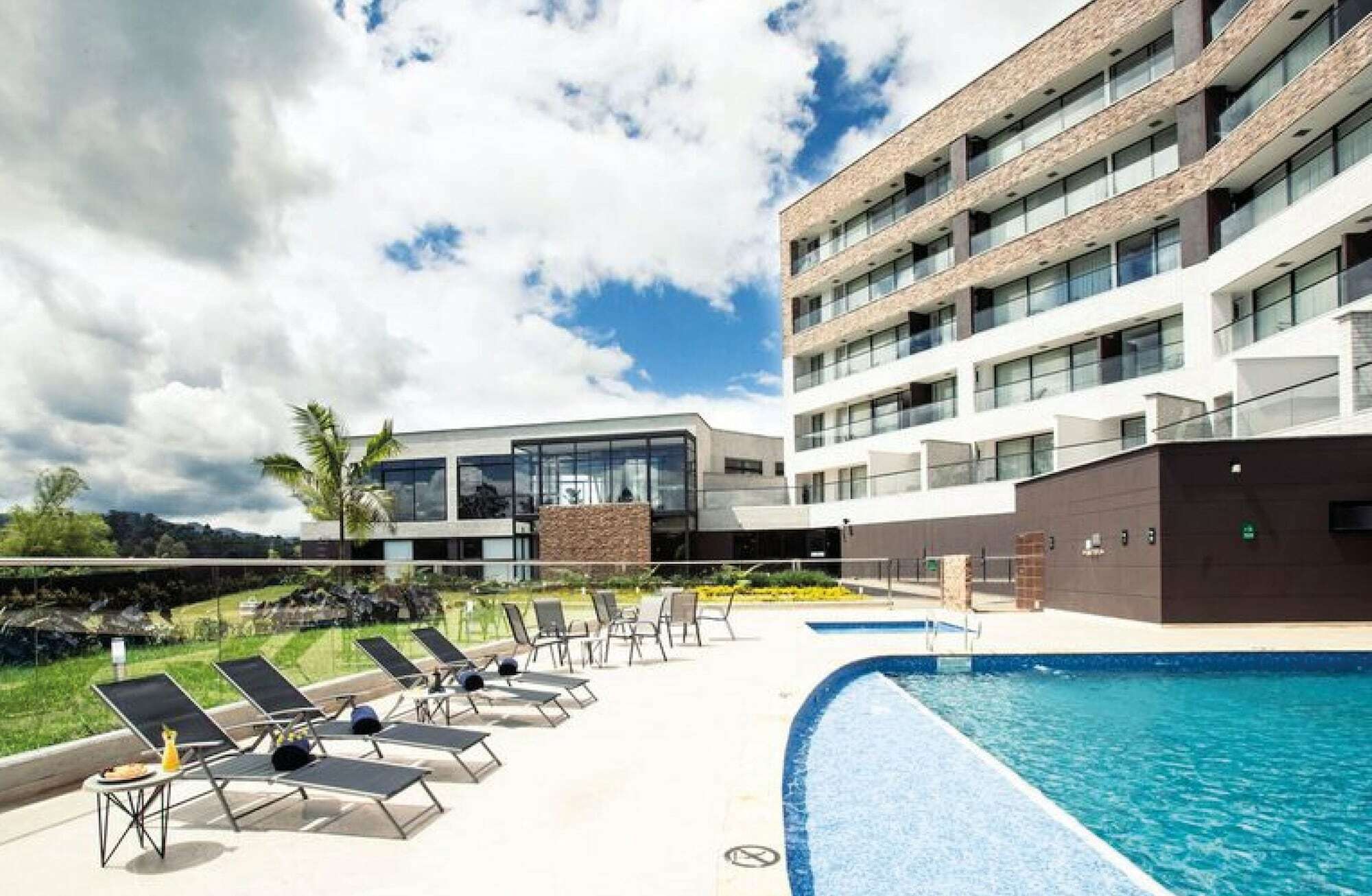 Hotel Lagoon Rionegro Buitenkant foto